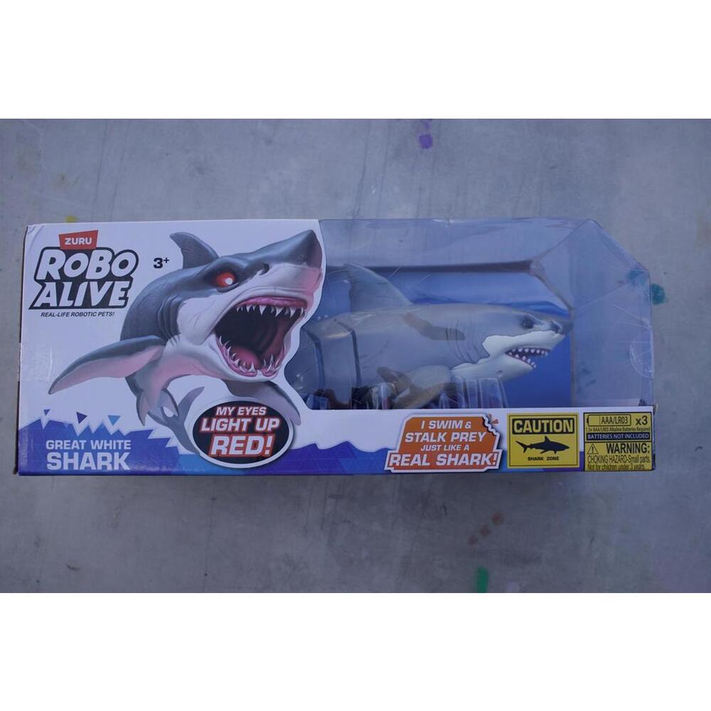 Zuru Robo Alive Great White Shark Realistic Robotic Toy